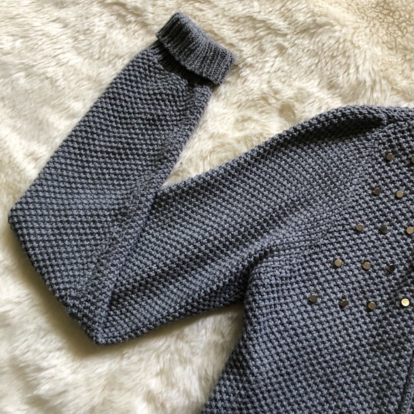 Cardigan - Picture 6 of 8